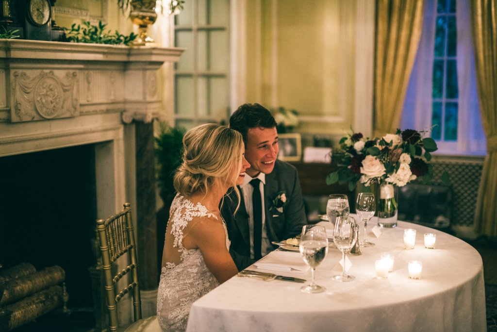wedding-sweetheart-table