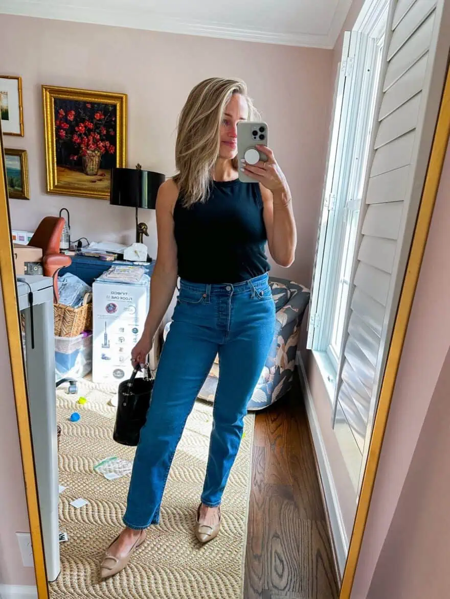 Woman wearing Levi's Wedgie Straight Jeans with flats