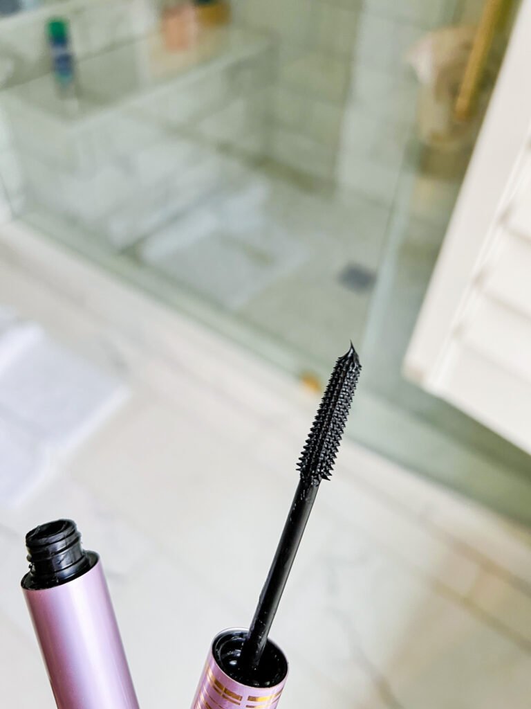 Brush close-up on Tartelette tubing mascara