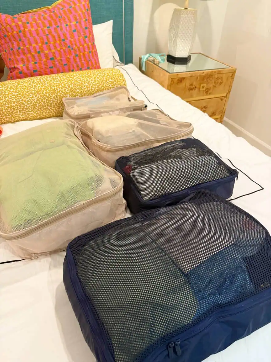 Packing cubes on bed