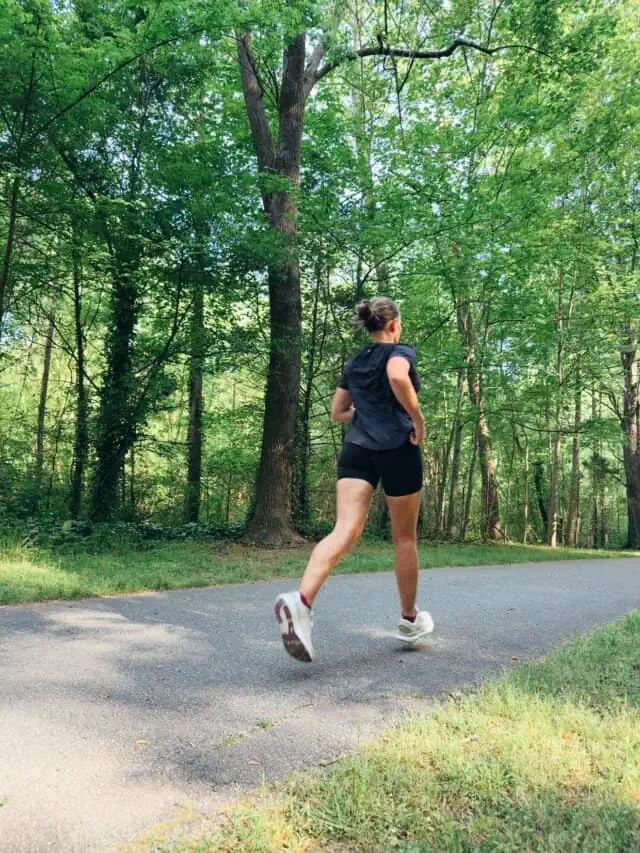 10 Tips to Not Hate Running in the Heat