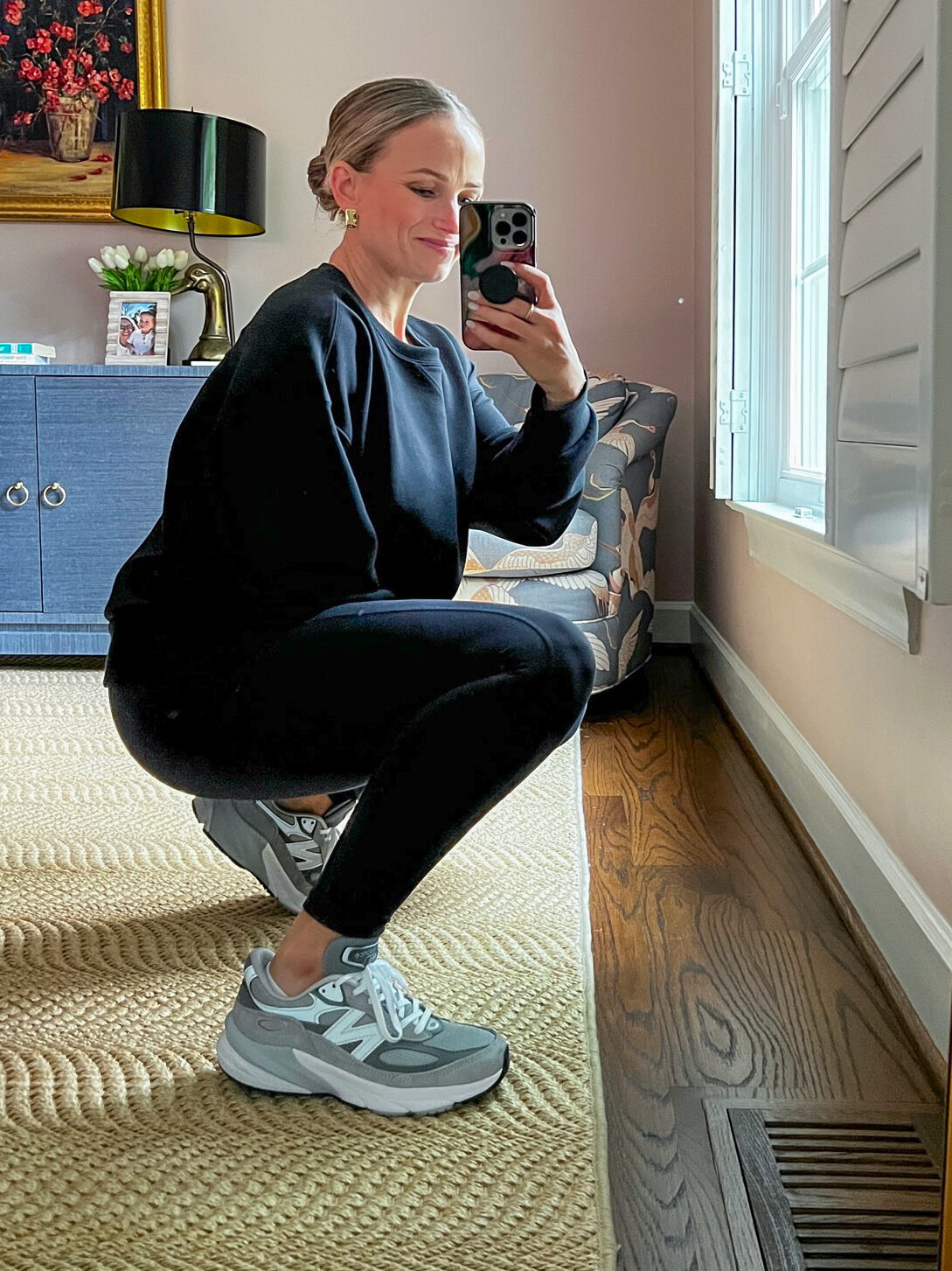 Woman wearing New Balance 990 Running Shoe
