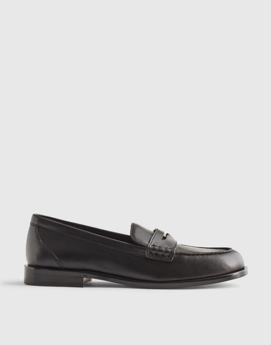 Madewell Grayson penny loafer, classic style with roomy toe box