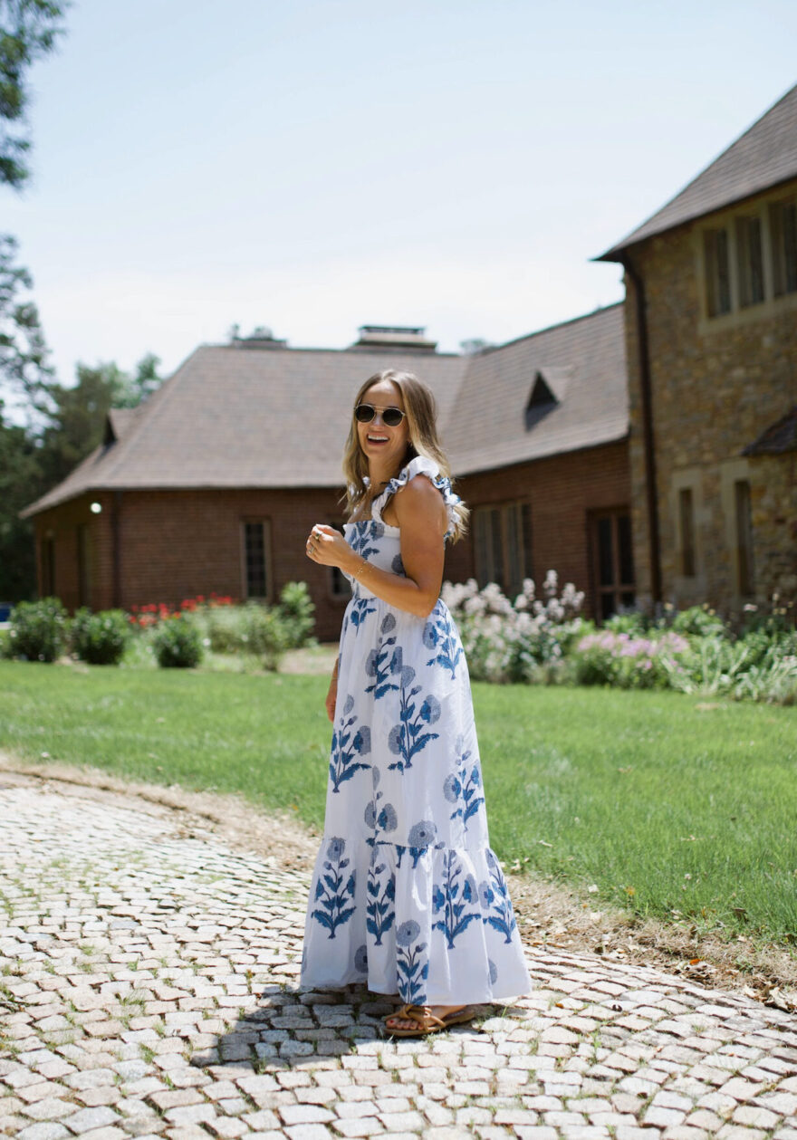 women in maxi dress with sandals