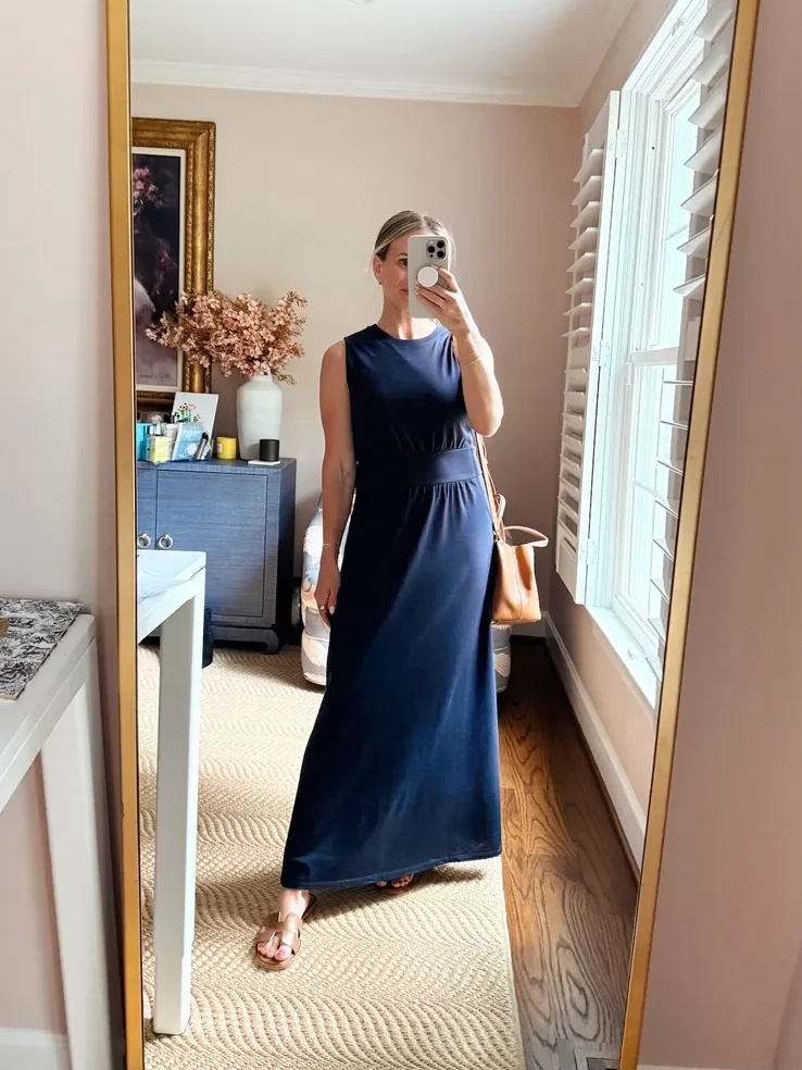 Woman wearing Nordstrom cotton jersey dress in navy