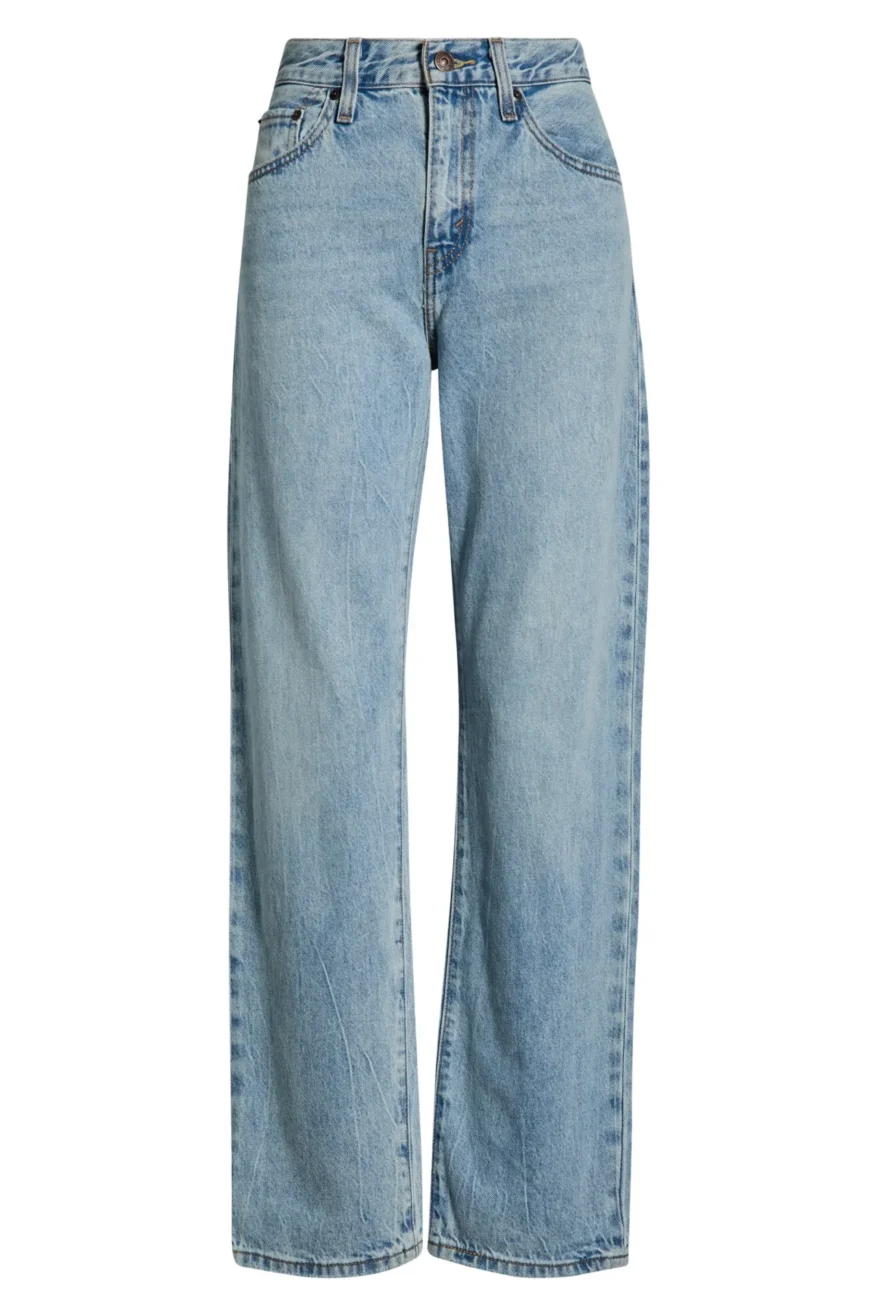 Levi's Easy Dad jeans in light wash denim with a straight fit